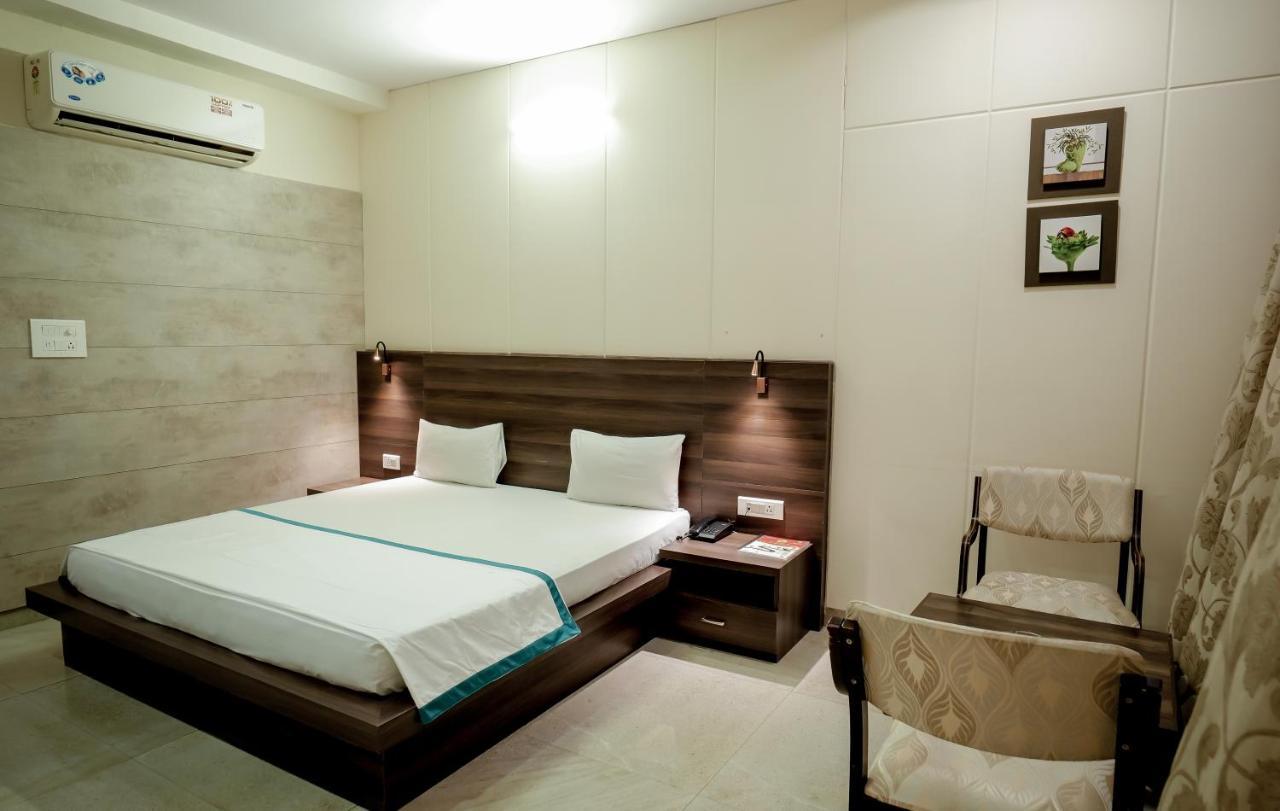 Hotel Highway King Behror Esterno foto