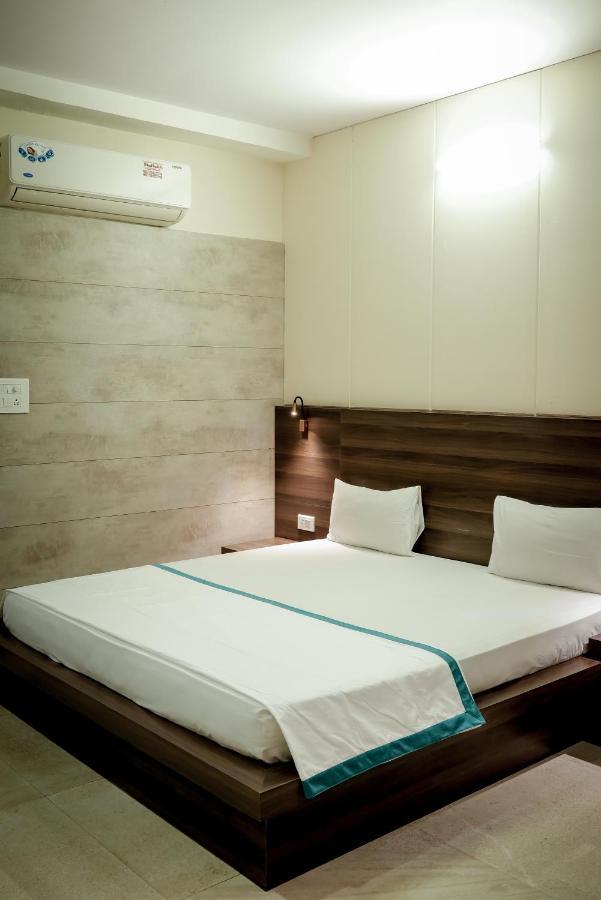 Hotel Highway King Behror Esterno foto